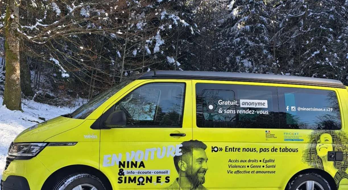 Van itinérant Nina et Simon.e.s BFC